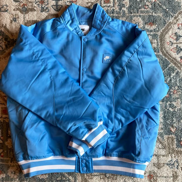 나이키 에어 바시티 자켓 유니버시티 블루 (새제품. L)