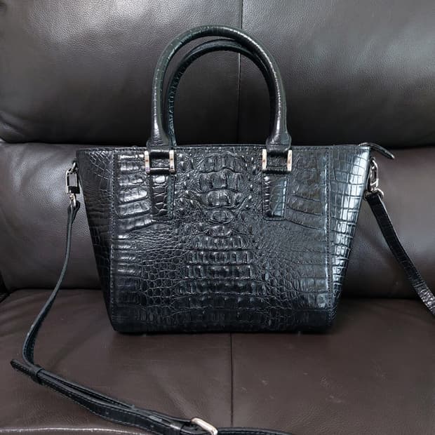 수아스티(SUASTI) 리얼 악어가죽 토트백 블랙

-