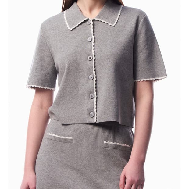 (새상품) 바시카 프릴 패턴 하프 슬리브 가디건