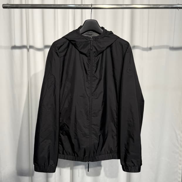 [정품] 몽클레어 알고비아 블랙와펜 바람막이 5사이즈