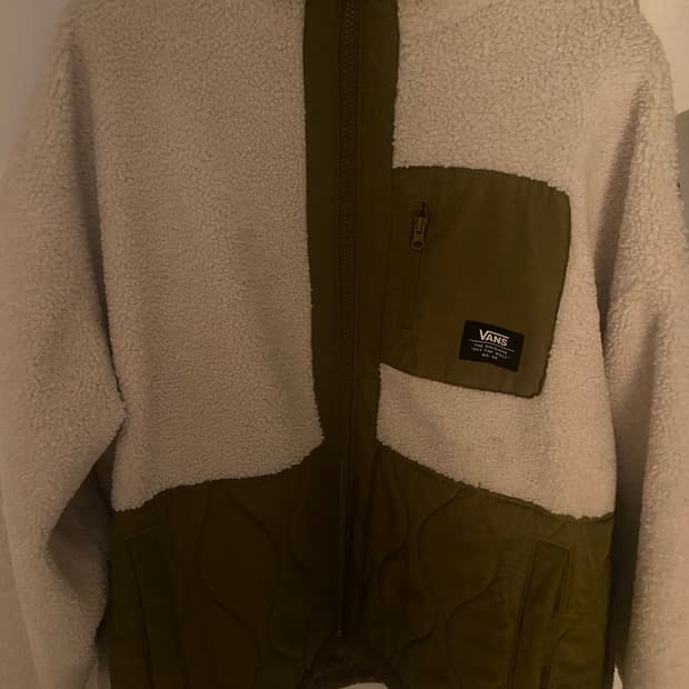 반스 후리스 자켓