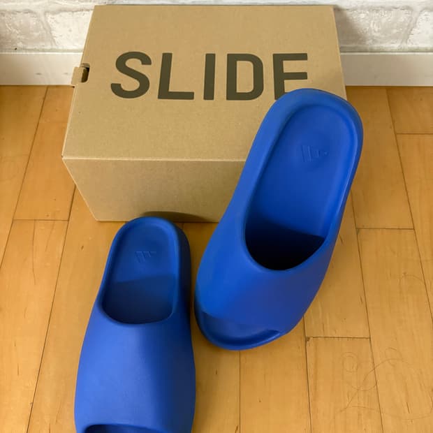 아디다스 이지슬라이드 아주르 YZY SLIDE 285
