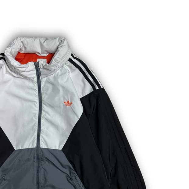 아디다스 배색 디테일 삼선 바람막이