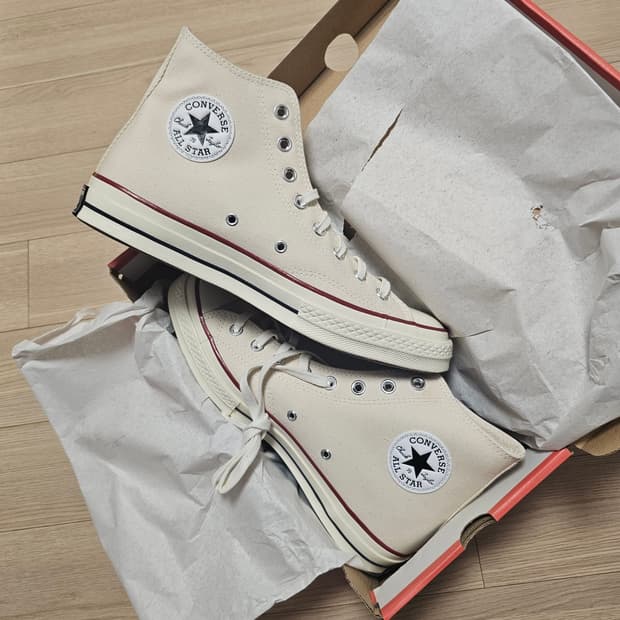 275 새제품) 컨버스 척 70 하이 파치먼트 162053C 남자 단화