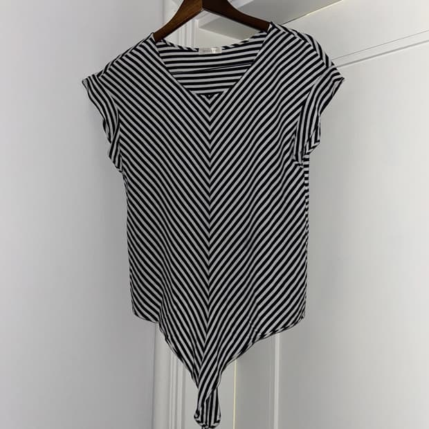 Nolley’s Asymmetric Stripe Tee / 빈티지 티셔츠