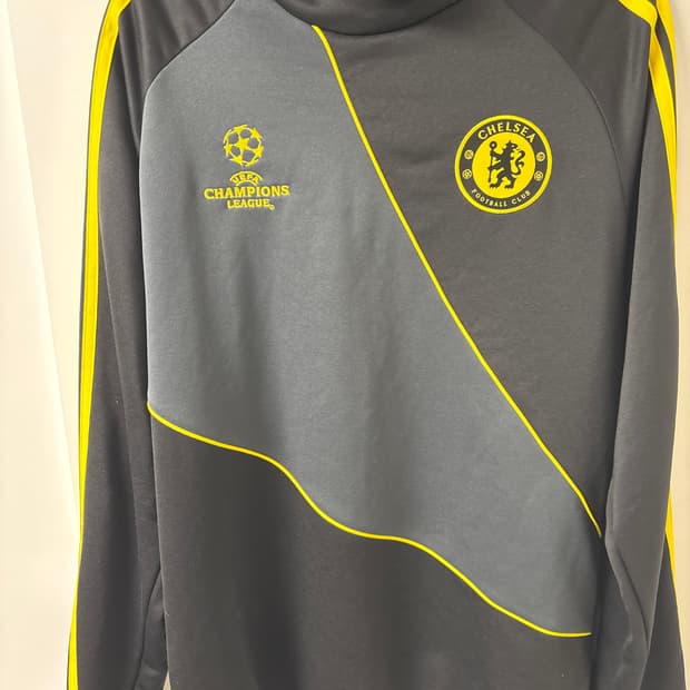 첼시 챔스 트레이닝 탑