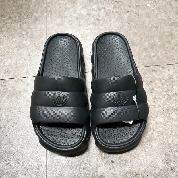 (정품/새상품) MONCLER 몽클레어 여성 블랙 릴로 슬라이드 샌들
