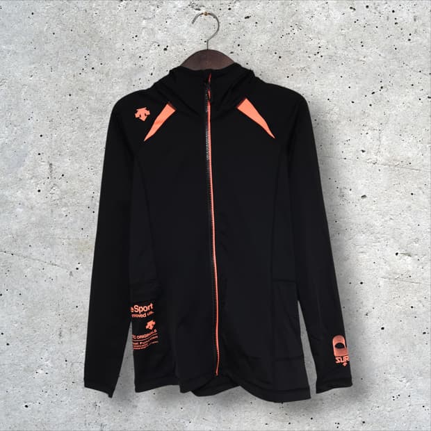 데상트 래쉬가드 (85/XS)