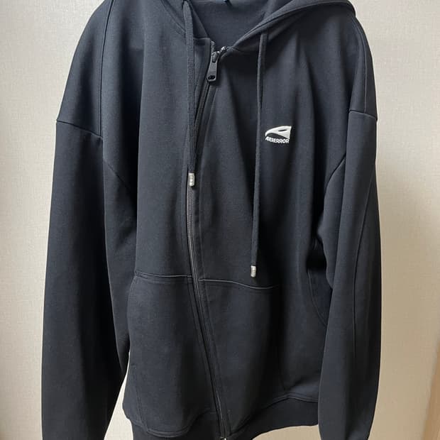 아더에러 Enty logo hoodie zip-up