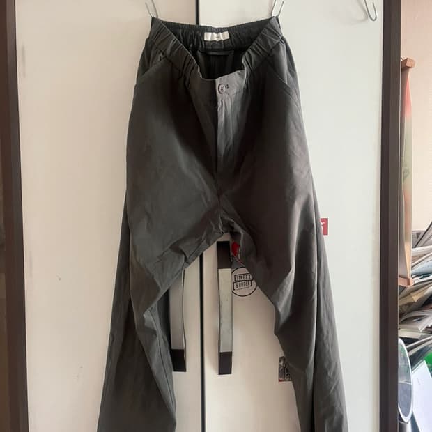 Beaker 밴딩팬츠 ss 15만