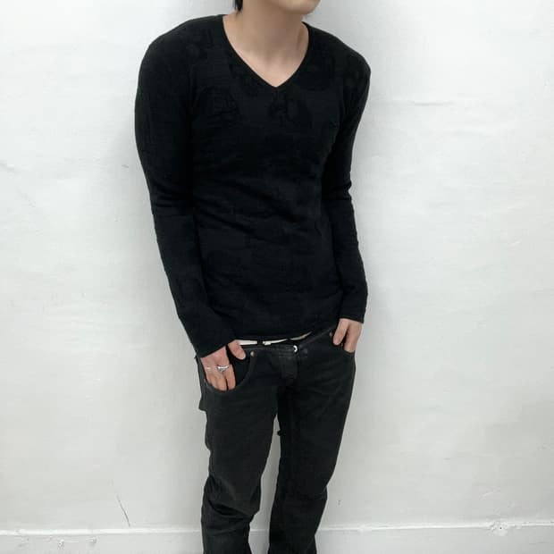 Civarize skull v-neck knit