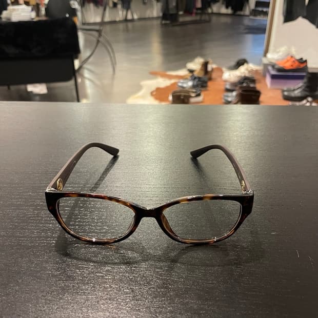 구찌 로고 안경