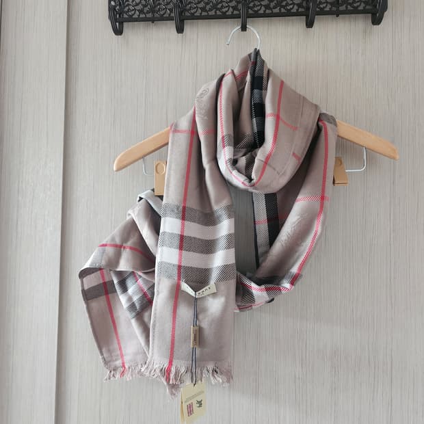 베이지 체크 머플러