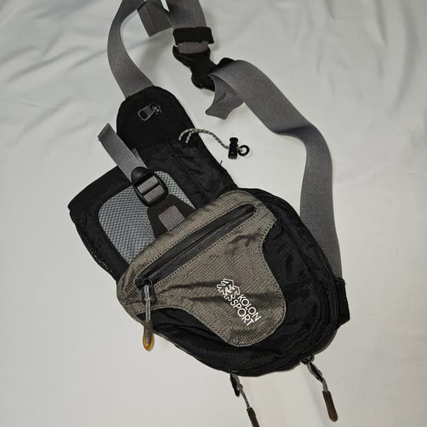 코오롱스포츠 액티브 고프코어 트레일 힙색 슬링백 가방 러닝