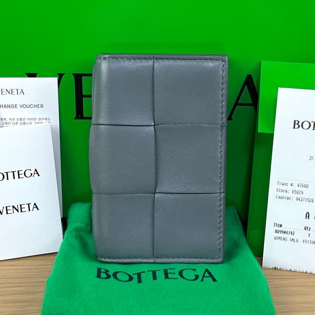보테가베네타 카드지갑