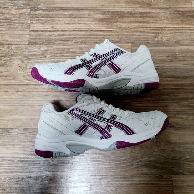 (240 새제품) 아식스 젤 화이트 실버 오리지널 신발 운동화