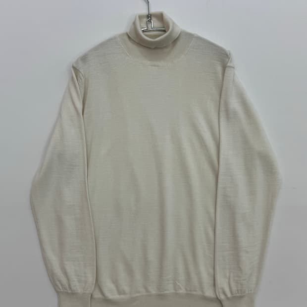 ZARA 목폴라 니트 크림