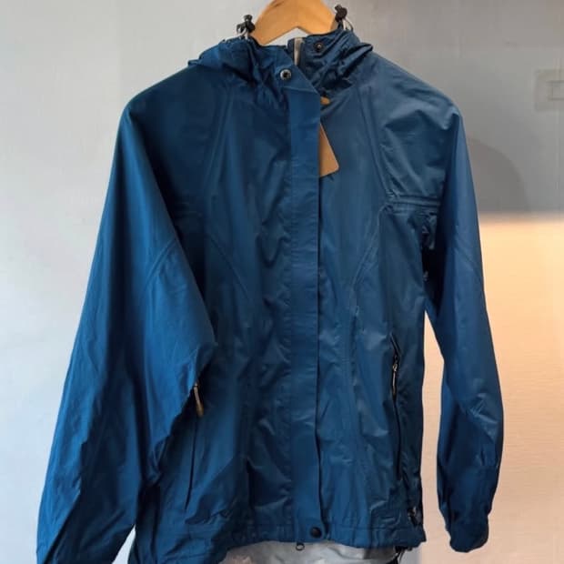 나이키 agc 바람막이