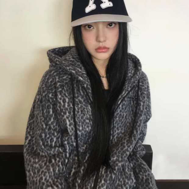 러브이즈트루 플리스 자켓 후드집업 레오파드