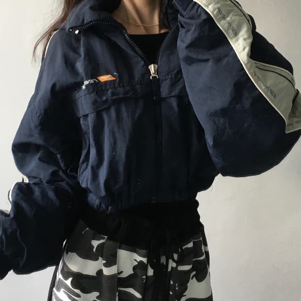 리복 크롭 후드자켓