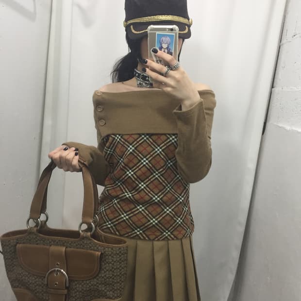 베이지 체크소녀 코디 🏈