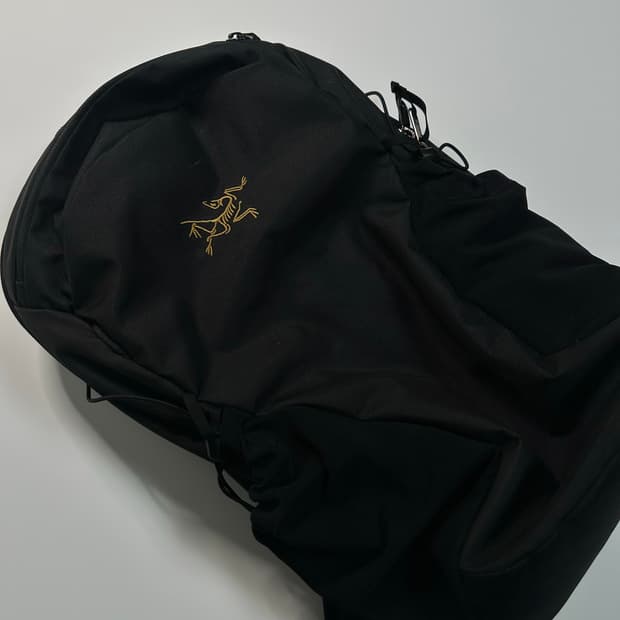 아크테릭스 맨티스 16L 블랙