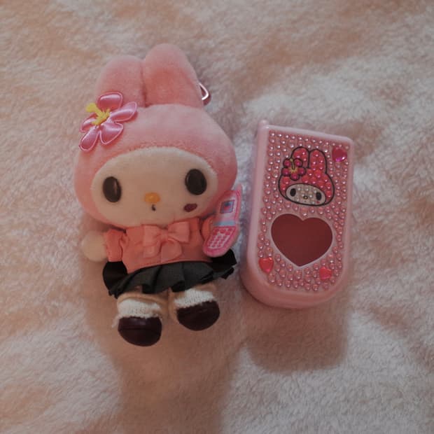 산리오 헤이세이 갸루 마이멜로디 인형+갸루폰 케이스 세트