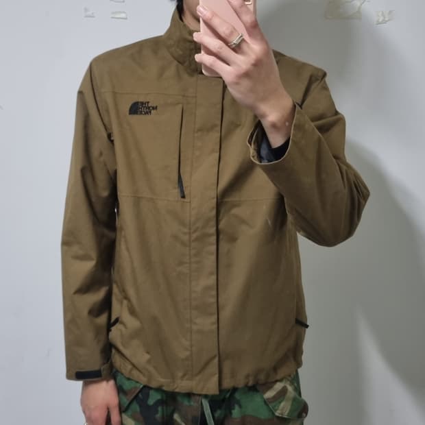 노스페이스 바람막이 브라운