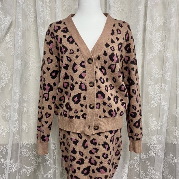 S) 에뜨르몽크 레오파드 가디건 니트스커트 셋업