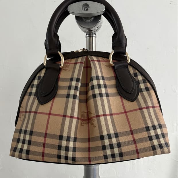Burberry 버버리 노바체크 버클락 핸드백