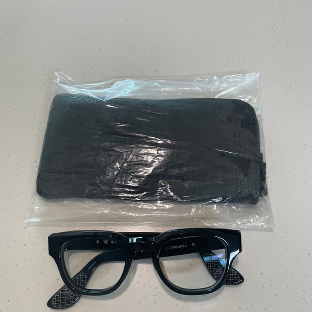 크롬하츠 안경 cuntvoluted 컨볼루티드