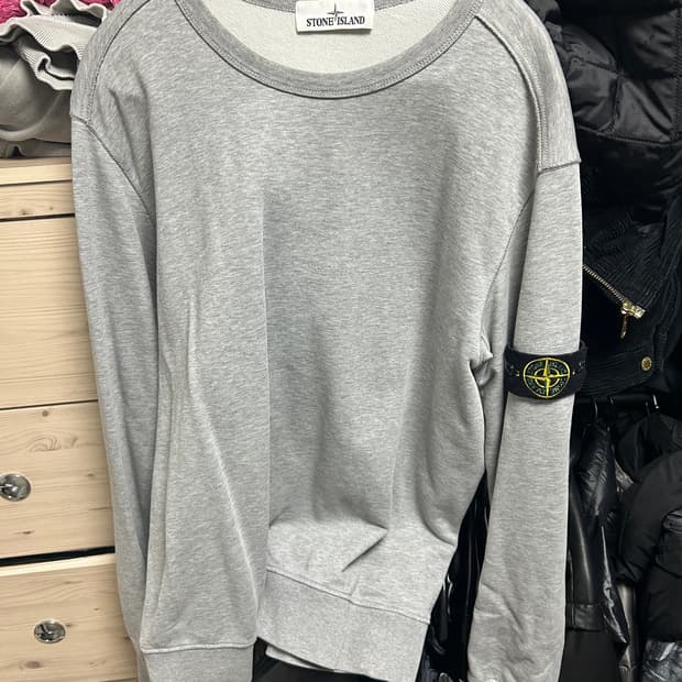 스톤 아일랜드 맨투맨 그레이 회색 라지 사이즈 L