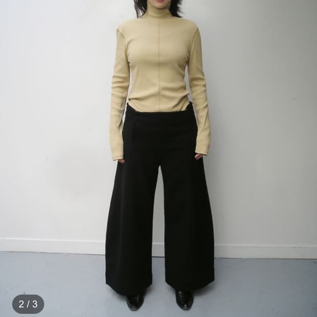 에옹쓰 집 터틀넥 탑 (머스타드)