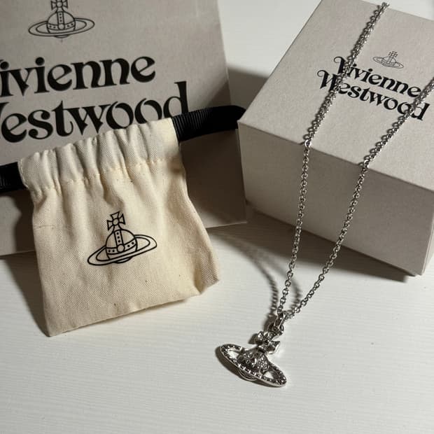 비비안웨스트우드 목걸이 메이페어 바스 릴리프 실버
