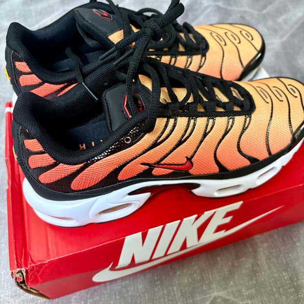 나이키 에어맥스 플러스 선셋 265