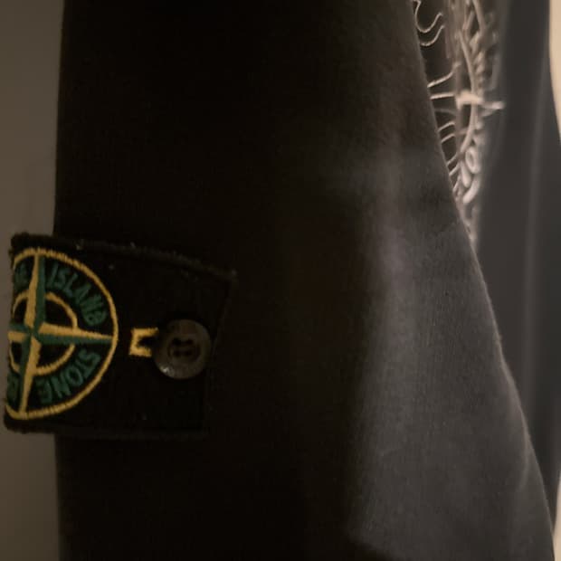 스톤아일랜드 맨투맨