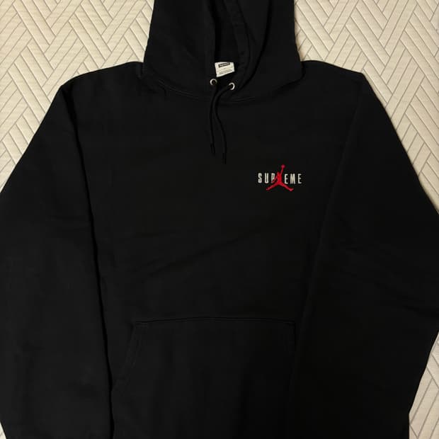 슈프림 조던 후드 블랙 L 팝니다