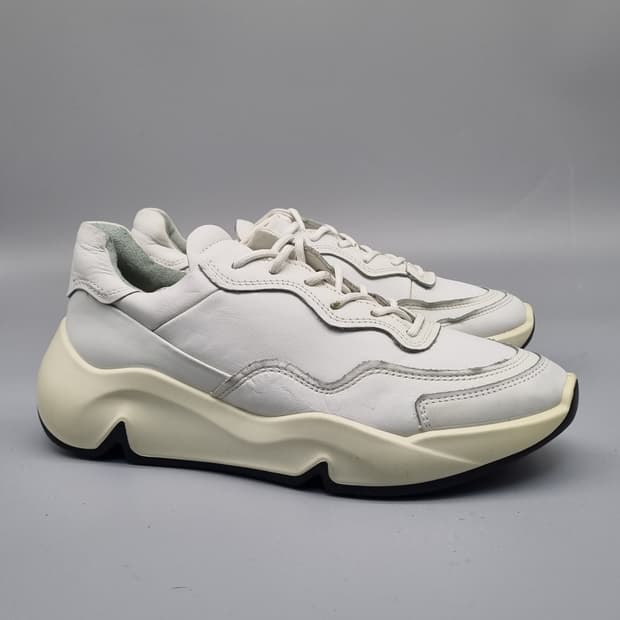 에코 청키 레더 여성스니커즈240 굽4