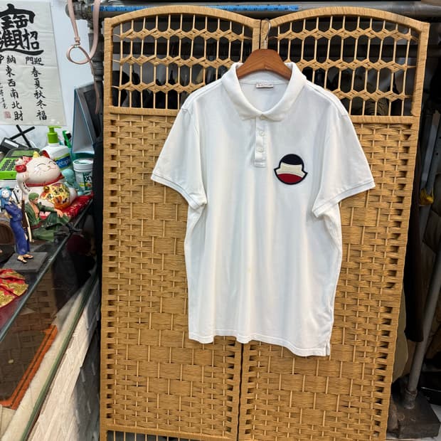 100 정품 몽클레어 반팔 팝니다