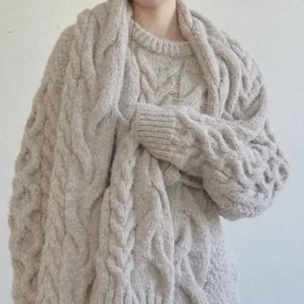 더오유 꽈배기 니트