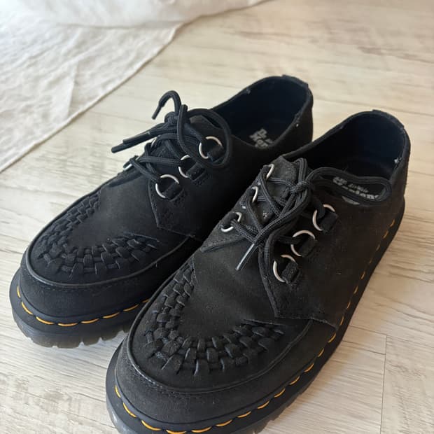 닥터마틴 램지 스웨이드 uk8 (270) 팝니다
