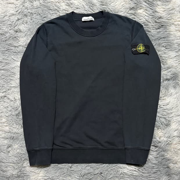 스톤아일랜드 맨투맨 {size L}