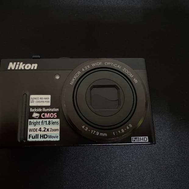 니콘 쿨픽스 P300 디카