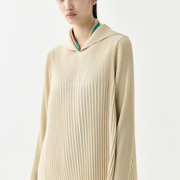 플리츠미 라플리(LAPLI)24년 헤리티지 플리츠 카라 풀오버