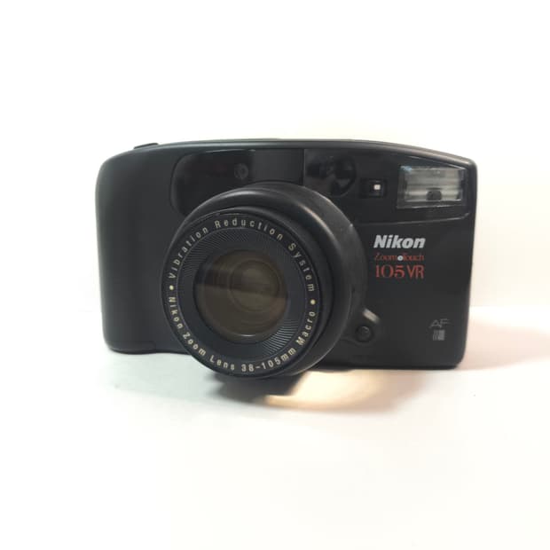 니콘 105VR (세계최초 광학식 손떨림방지기능 탑재 필름카메라)