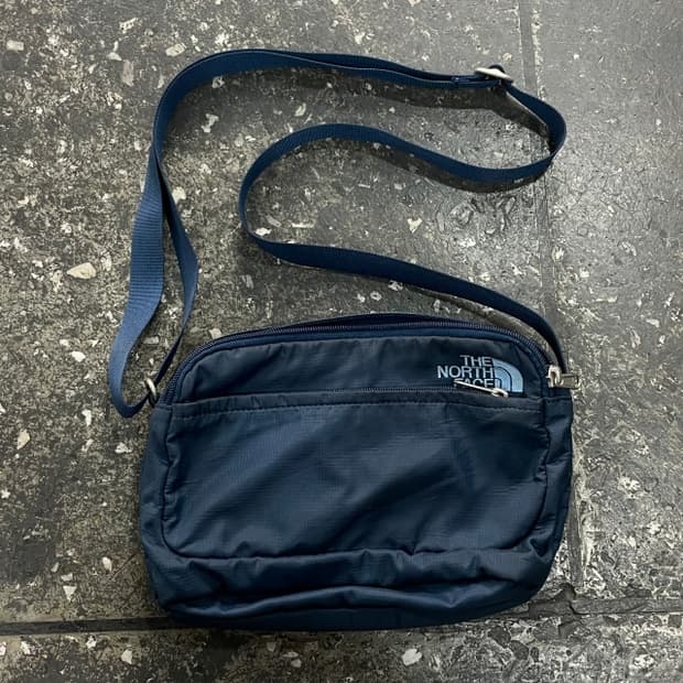 노스페이스 크로스백