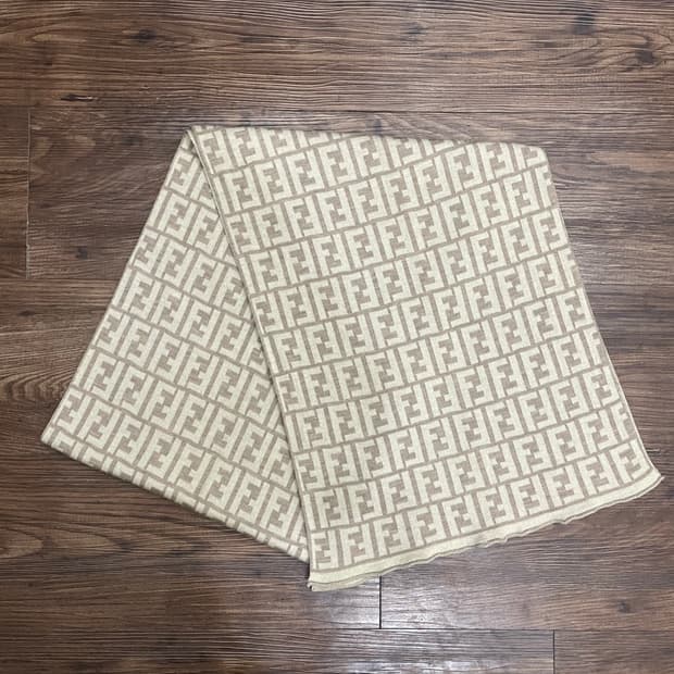 펜디 리버시블 주카 시그니처 머플러 목도리 베이지