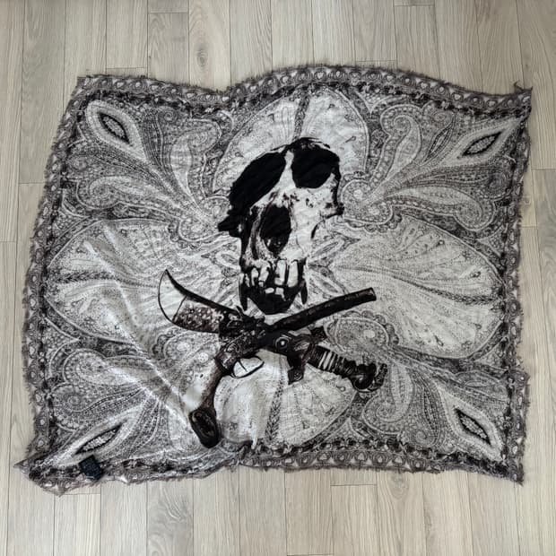 If six was nine stole