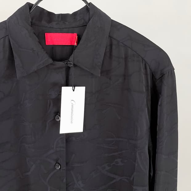 커미션 기하학 패턴 블라우스