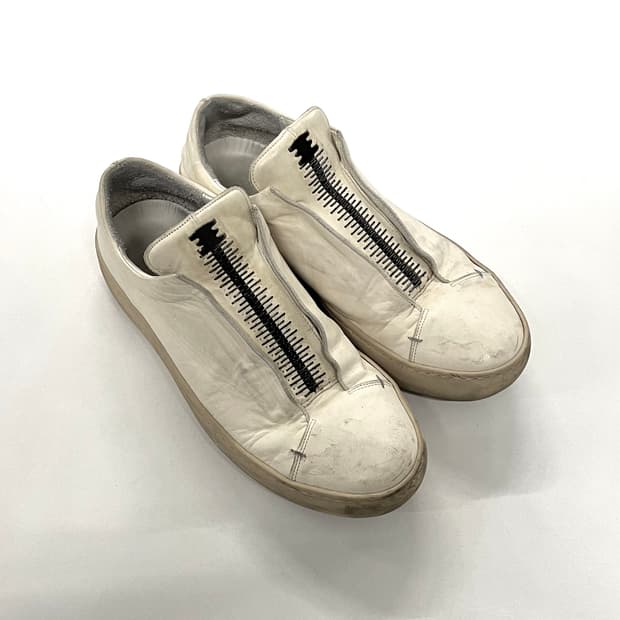 아이작 세럼 스테이플러 레더 스니커즈